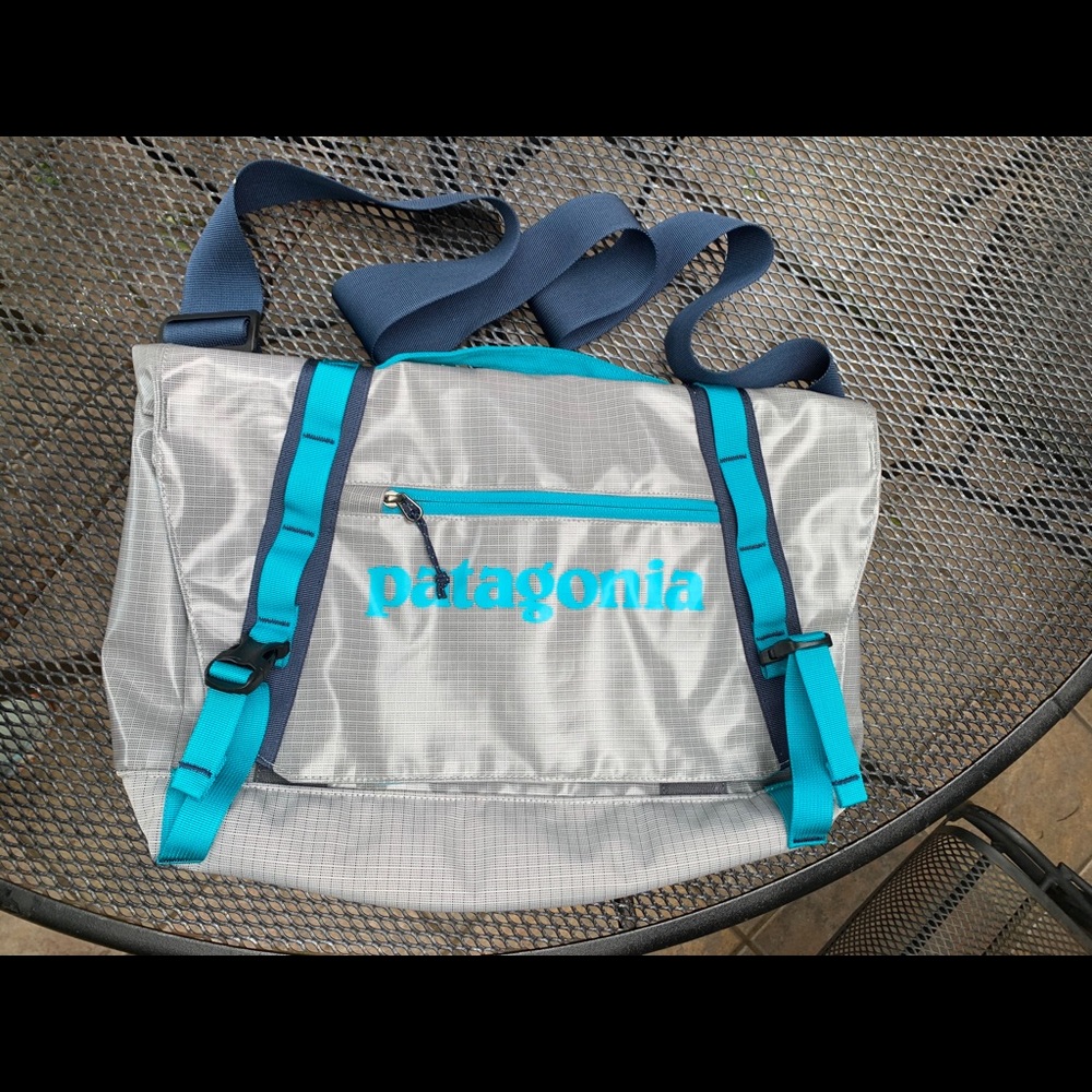 Patagonia sling bag